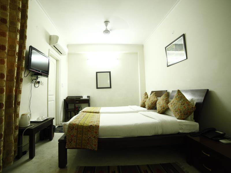 Hotel Mehra Residency At The Airport Nueva Delhi Exterior foto