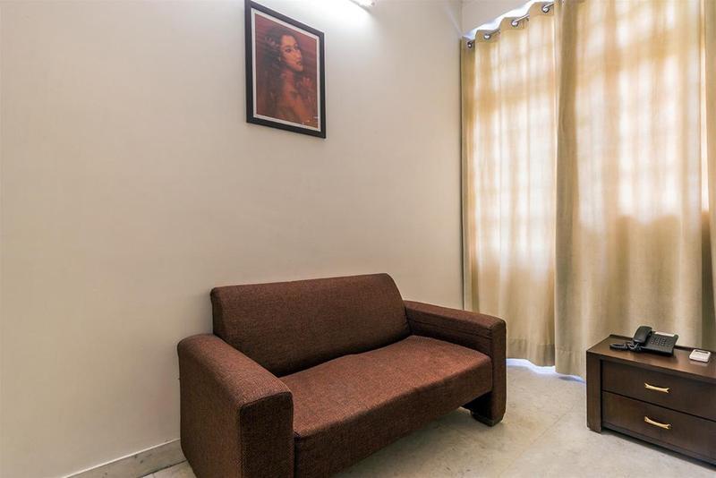 Hotel Mehra Residency At The Airport Nueva Delhi Exterior foto