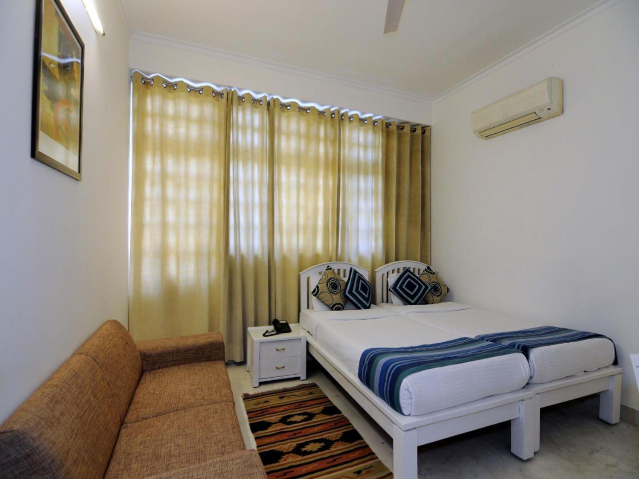 Hotel Mehra Residency At The Airport Nueva Delhi Exterior foto