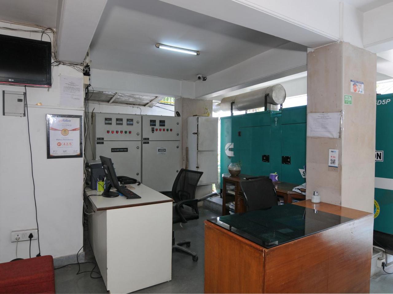 Hotel Mehra Residency At The Airport Nueva Delhi Exterior foto